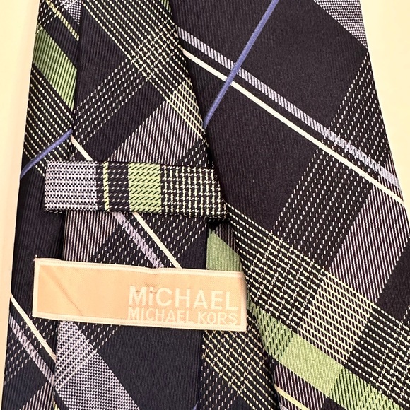 Michael Kors MEN'S TIE BLUE AND GREEN/STRIPED WIDTH: 3" LENGTH: 58" SLIM - Picture 2 of 8